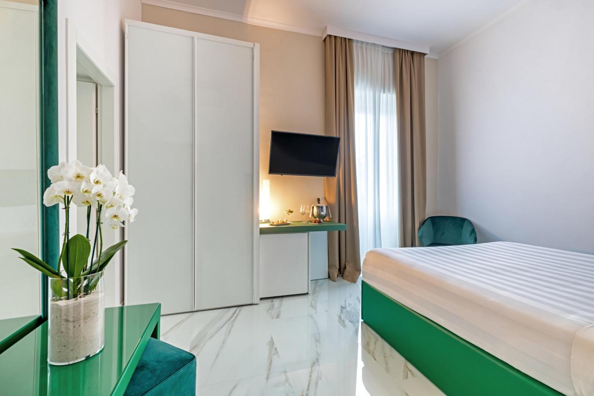 Queen Room