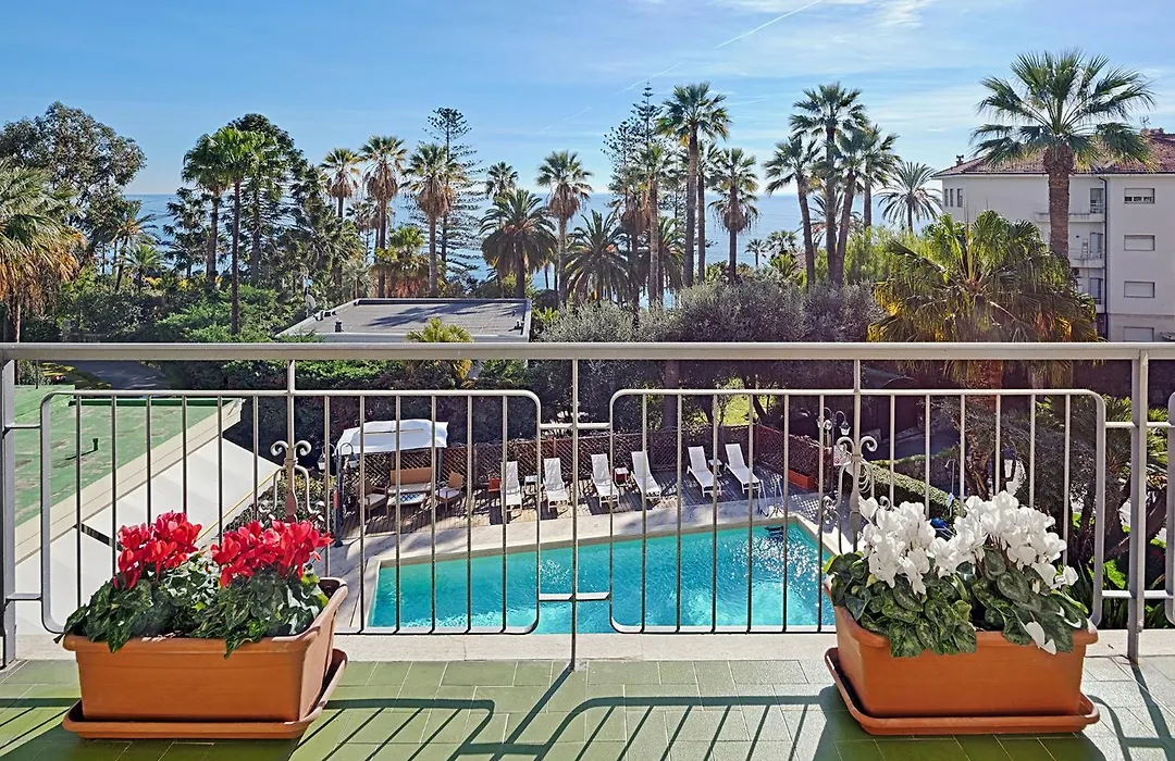 Hotel Paradiso-1